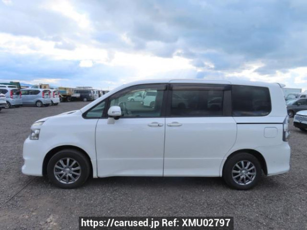 Used 2010 AT toyota voxy ZRR70W Image[3]