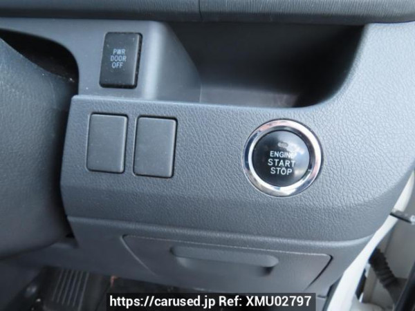 Used 2010 AT toyota voxy ZRR70W Image[34]