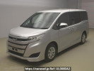 Toyota Noah ZRR80G