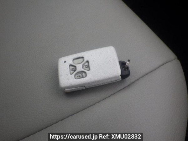 Used 2007 AT toyota noah ZRR70G Image[24]