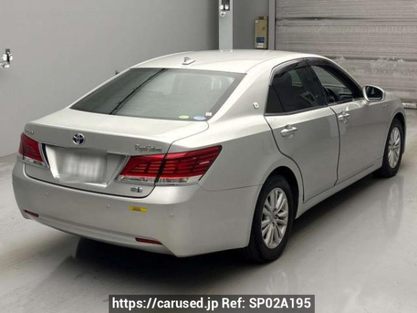 Used 2013 AT toyota crown-hybrid AWS210 Image[1]