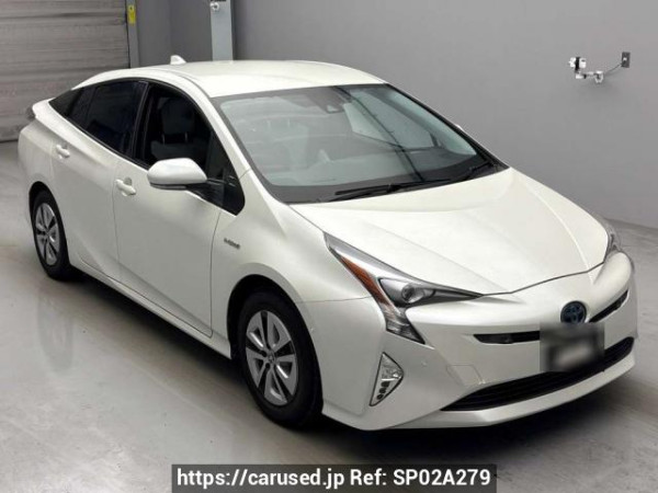 Used 2016 AT toyota prius ZVW55 Image[2]