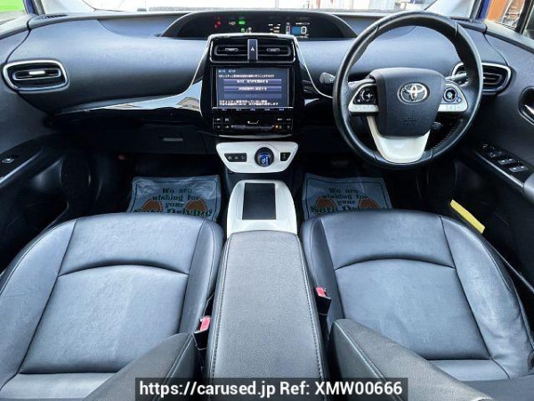 Used 2015 AT toyota prius DAA-ZVW50 Image[1]
