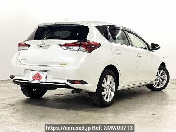 Used 2015 AT toyota auris DBA-NZE181H Image[2]