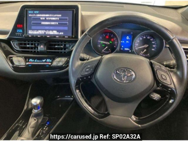 Used 2017 AT toyota c-hr NGX50 Image[2]