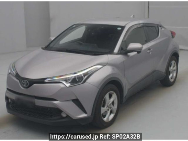 Used 2017 AT toyota c-hr NGX50 Image[0]