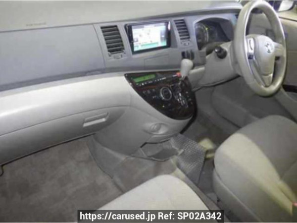 Used 2012 AT toyota isis ZGM10G Image[2]