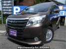 Toyota Noah ZWR80G
