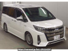 Toyota Noah ZWR80W