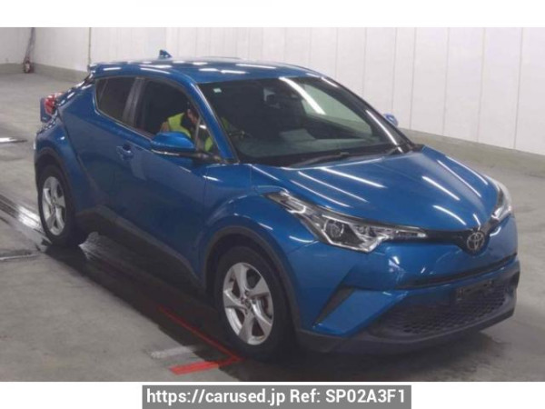 Used 2016 AT toyota c-hr NGX50 Image[0]