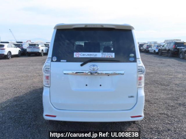 Used 2011 AT toyota voxy ZRR70W Image[5]