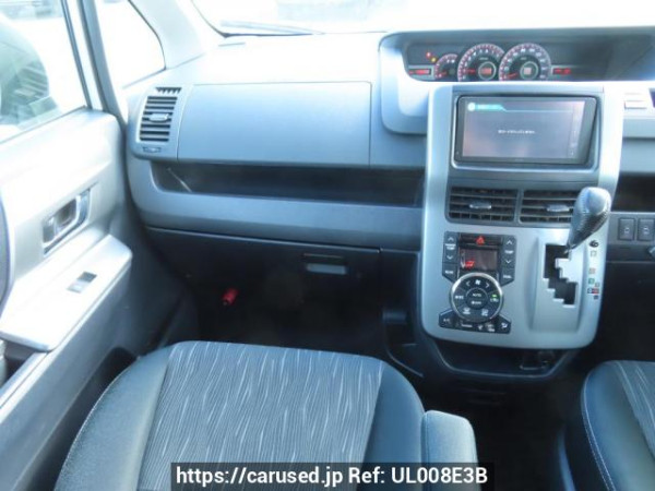 Used 2011 AT toyota voxy ZRR70W Image[25]
