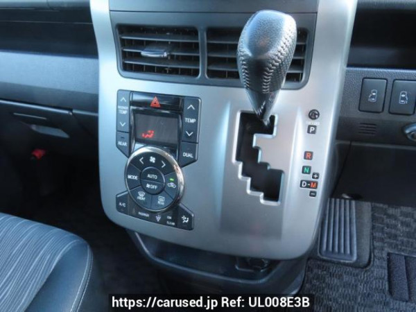 Used 2011 AT toyota voxy ZRR70W Image[30]