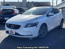 Volvo V40 DBA-MB4164T