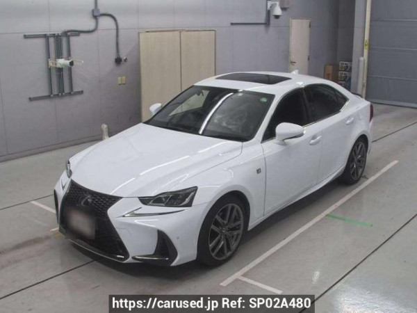 Used 2018 AT lexus is AVE30 Image[0]