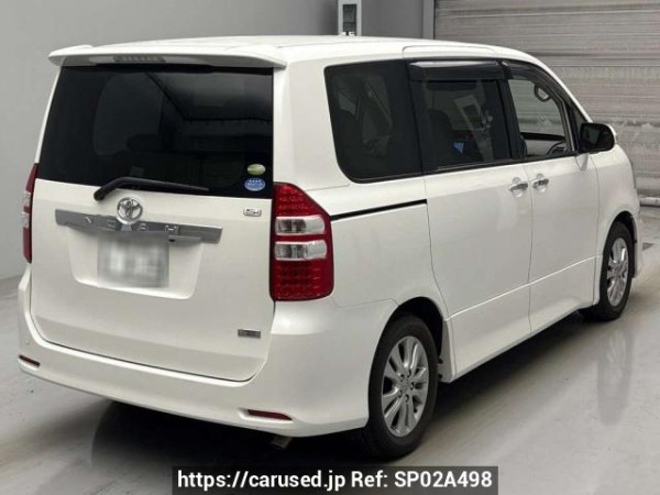 Used 2011 AT toyota noah ZRR70W Image[1]