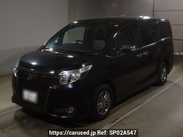 Used 2016 AT toyota esquire ZRR80G Image[0]