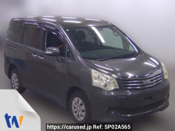 Used 2011 AT toyota noah ZRR75G Image[0]