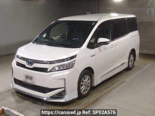 Used 2018 AT toyota voxy ZWR80G Image[0]