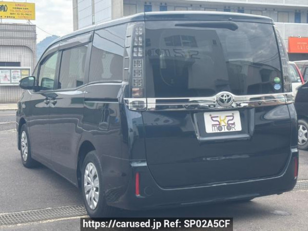 Used 2014 AT toyota voxy ZRR80G Image[1]