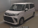 Toyota Roomy M900A