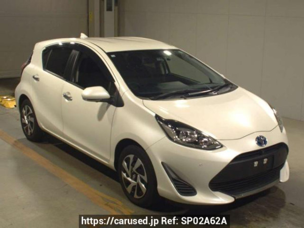 Used 2020 AT toyota aqua NHP10 Image[2]