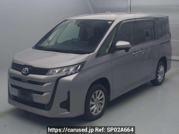 Used 2023 AT toyota noah MZRA95W Image[0]