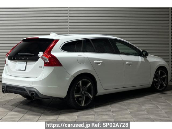 Used 2014 AT volvo v60 FB4164T Image[1]