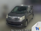 Toyota Noah ZRR70G