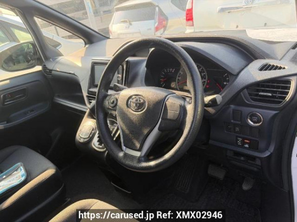 Used 2015 AT toyota noah ZRR80G Image[13]