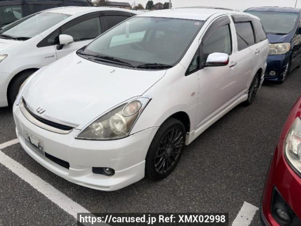 Used 2004 AT toyota wish ZNE14G Image[1]
