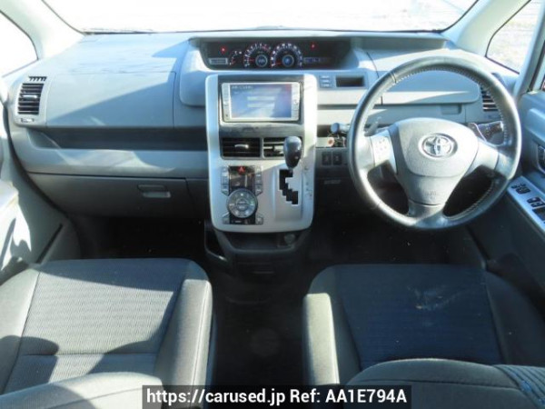 Used 2009 AT toyota voxy ZRR70W Image[23]