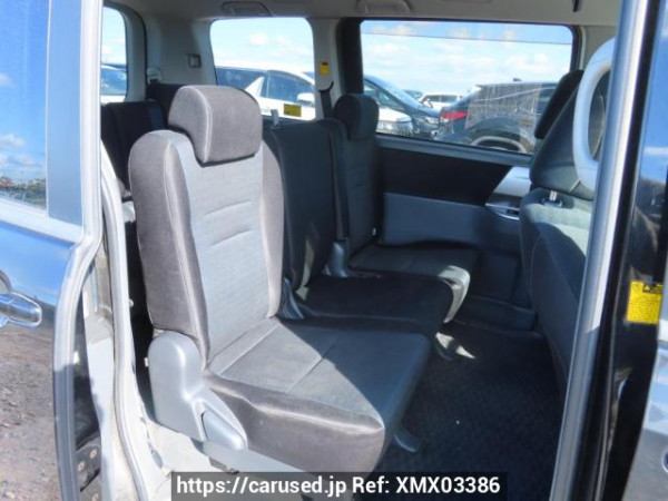 Used 2007 AT toyota voxy ZRR70W Image[19]