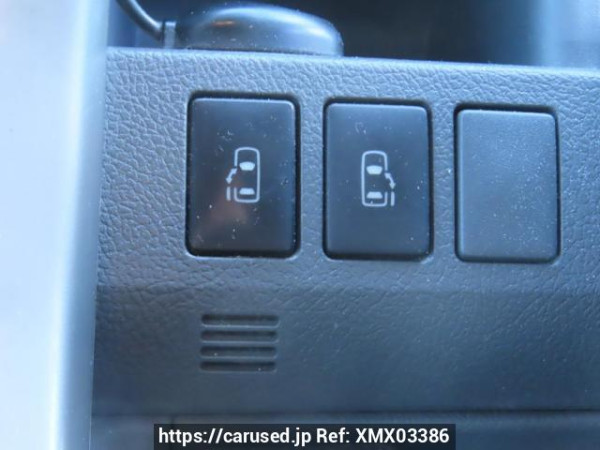 Used 2007 AT toyota voxy ZRR70W Image[29]