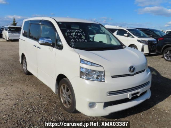 Used 2008 AT toyota voxy ZRR70W Image[0]