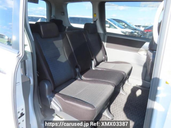 Used 2008 AT toyota voxy ZRR70W Image[19]