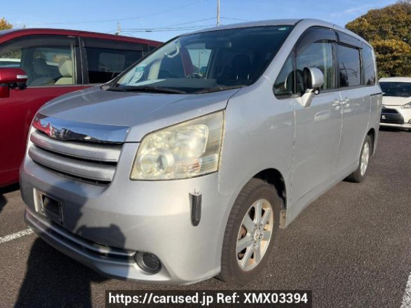 Used 2007 AT toyota noah ZRR70G Image[1]