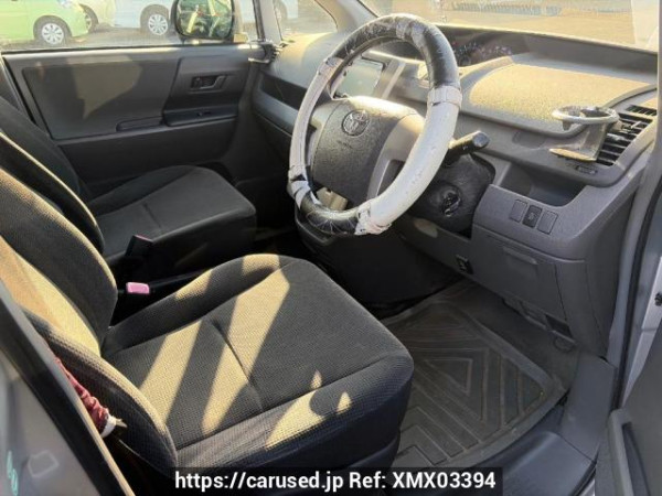 Used 2007 AT toyota noah ZRR70G Image[7]