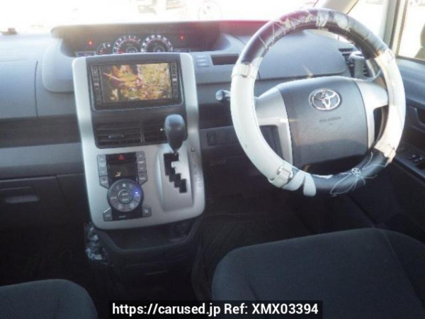 Used 2007 AT toyota noah ZRR70G Image[20]