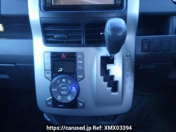 Used 2007 AT toyota noah ZRR70G Image[24]