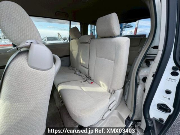 Used 2012 AT toyota isis ZGM10G Image[15]