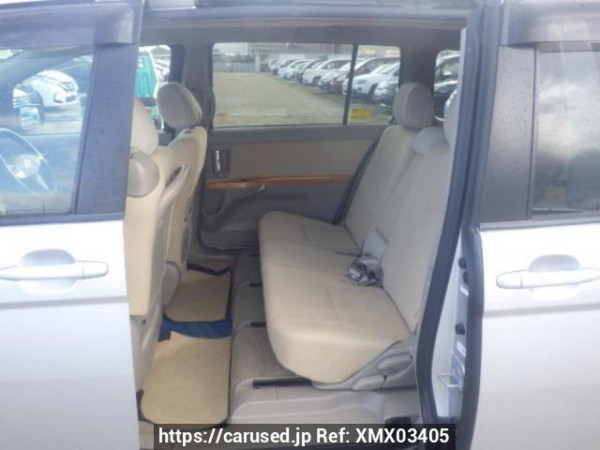 Used 2006 AT toyota isis ANM10G Image[14]