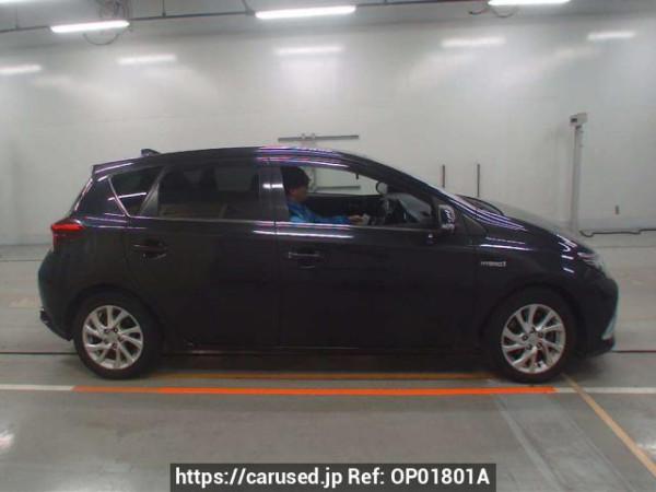 Used 2016 AT toyota auris ZWE186H Image[2]