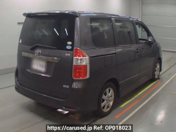 Used 2009 AT toyota noah ZRR70W Image[1]