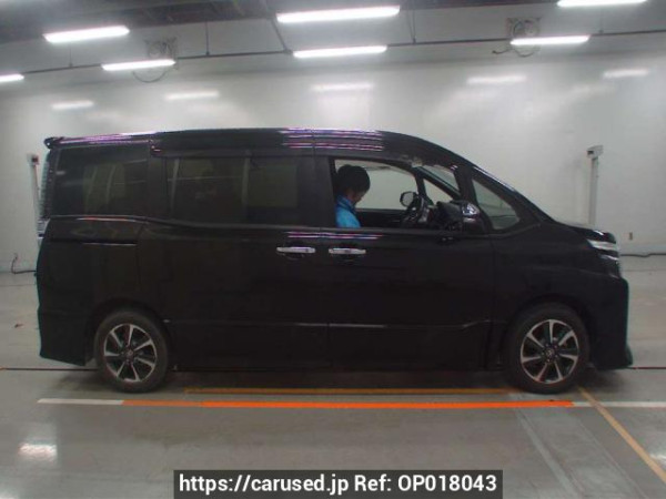 Used 2019 AT toyota voxy ZRR80W Image[2]