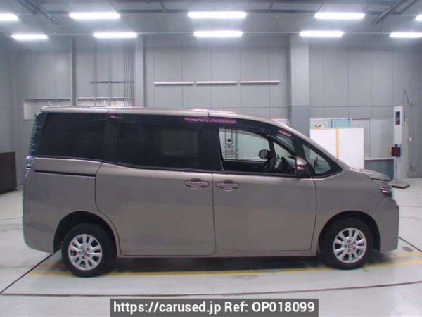 Used 2020 AT toyota voxy ZRR85G Image[2]