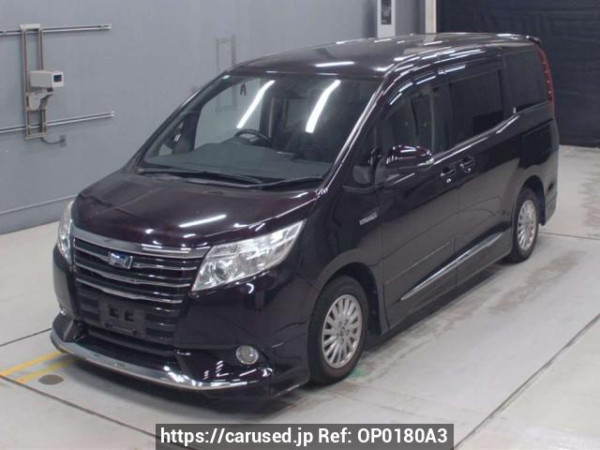 Used 2015 AT toyota noah ZWR80G Image[0]