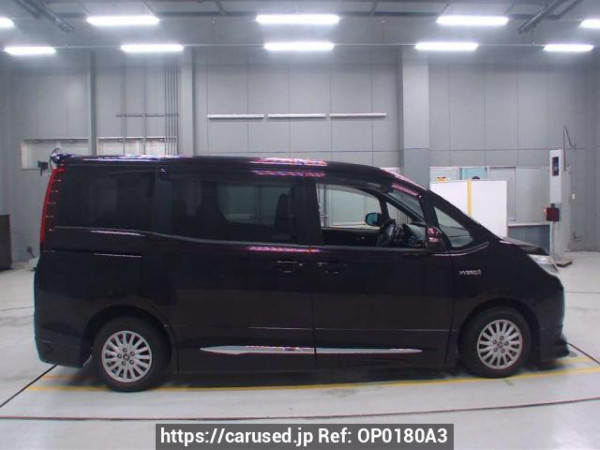 Used 2015 AT toyota noah ZWR80G Image[2]