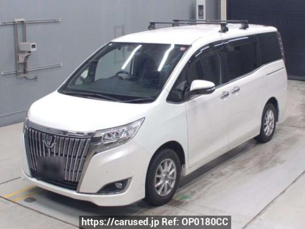 Used 2020 AT toyota esquire ZRR80G Image[0]