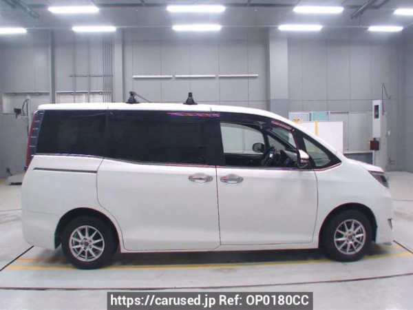 Used 2020 AT toyota esquire ZRR80G Image[2]